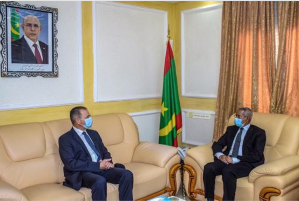 Le ministre de la Défense nationale reçoit l'ambassadeur de Russie Le ministre de la Défense nationale reçoit l'ambassadeur de Russie