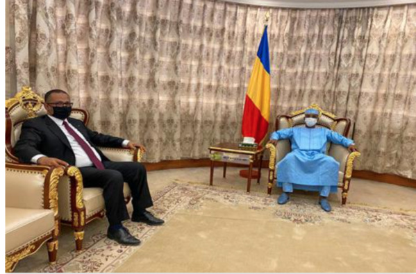 Le président tchadien reçoit le président de l'Union nationale du patronat mauritanien Le président tchadien reçoit le président de l'Union nationale du patronat mauritanien