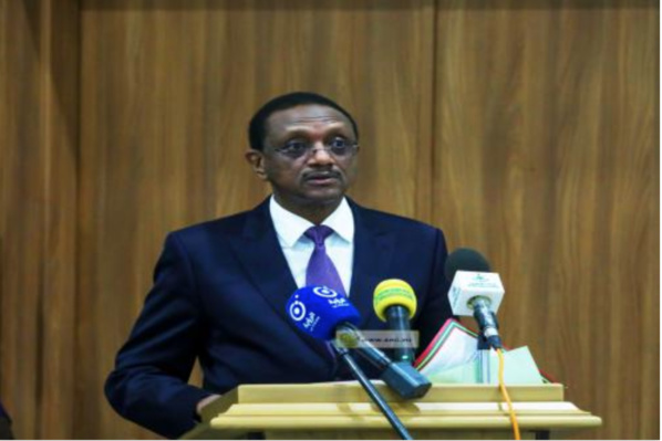 Communiqué final sanctionnant la visite du Président tchadien en Mauritanie Communiqué final sanctionnant la visite du Président tchadien en Mauritanie