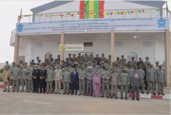 Le ministre de la Défense nationale supervise la sortie de la 14eme promotion de l'école nationale de l'Etat-major Le ministre de la Défense nationale supervise la sortie de la 14eme promotion de l'école nationale de l'Etat-major