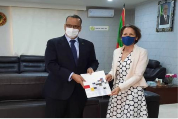 Le ministre des Affaires étrangères reçoit la nouvelle ambassadrice d'Allemagne Le ministre des Affaires étrangères reçoit la nouvelle ambassadrice d'Allemagne