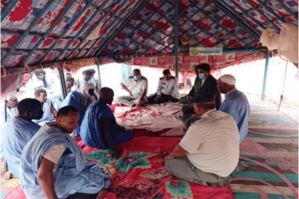 Au nom du Président de la République, le hakem mouçaid de Bassiknou, présente ses condoléances à la famille Ahel Ahmed Leebid Au nom du Président de la République, le hakem mouçaid de Bassiknou, présente ses condoléances à la famille Ahel Ahmed Leebid