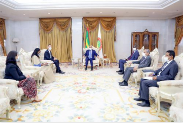 Le Président de la République reçoit une délégation de la Société Financière Internationale Le Président de la République reçoit une délégation de la Société Financière Internationale