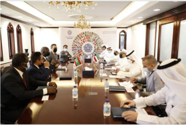 Le ministre des Affaires économiques s’entretient les responsables du Fonds koweïtien pour le Développement économique Le ministre des Affaires économiques s’entretient les responsables du Fonds koweïtien pour le Développement économique