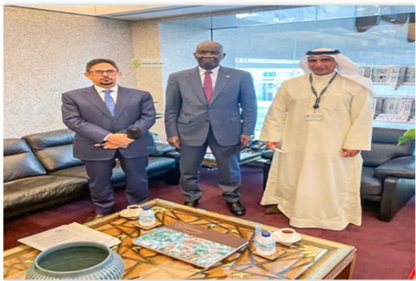 Le ministre des Affaires économiques rencontre le directeur général du FADES Le ministre des Affaires économiques rencontre le directeur général du FADES