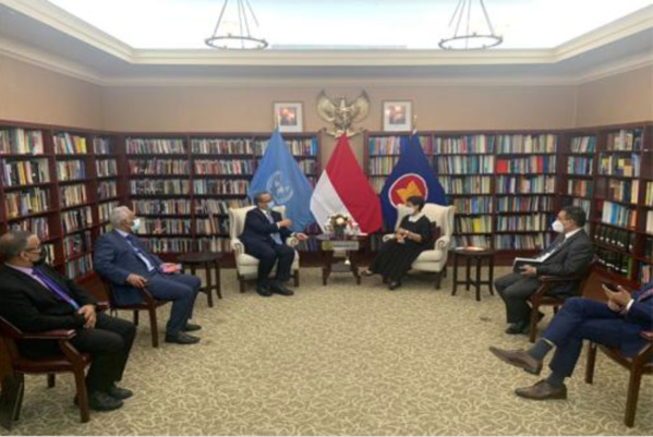 Le ministre des Affaires étrangères rencontre son homologue indonésien Le ministre des Affaires étrangères rencontre son homologue indonésien