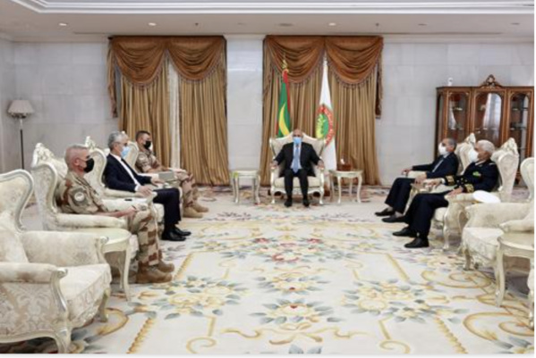 Le Président de la République reçoit le commandant de la Force Barkhane Le Président de la République reçoit le commandant de la Force Barkhane