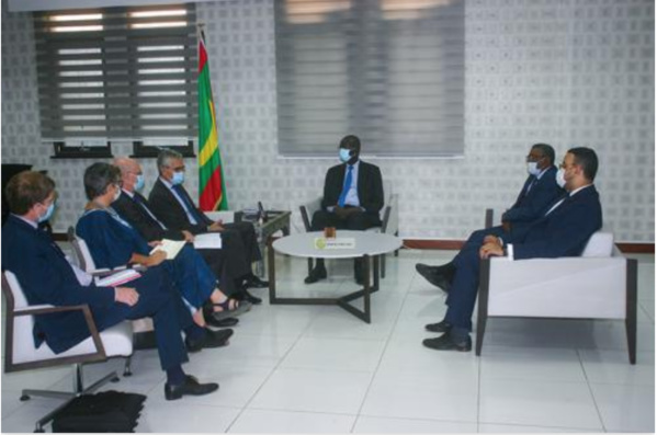 Le ministre des Affaires économiques reçoit l’ambassadeur de France Le ministre des Affaires économiques reçoit l’ambassadeur de France