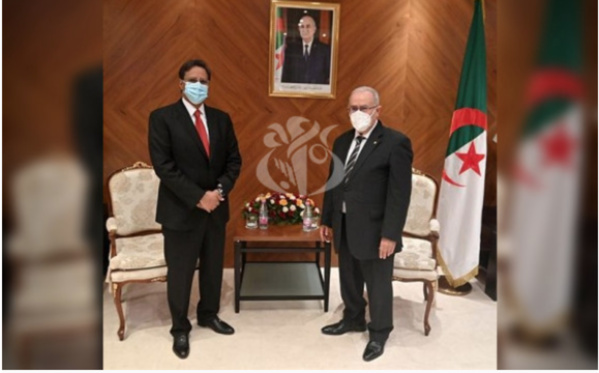 Lamamra reçoit le nouvel ambassadeur de la République islamique de Mauritanie Lamamra reçoit le nouvel ambassadeur de la République islamique de Mauritanie