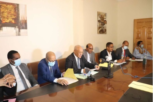 Les avocats de Mohamed Abdel Aziz fustigent la violation ses droits Les avocats de Mohamed Abdel Aziz fustigent la violation ses droits