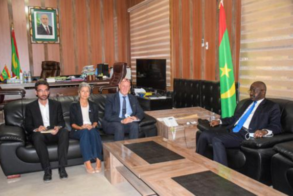Le ministre de l'Intérieur reçoit le Conseiller Spécial du Haut- Commissaire des Nations Unies pour les Réfugiés