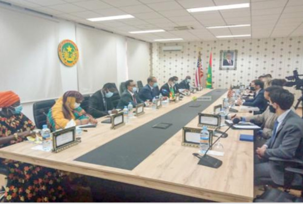 Le ministre des Affaires étrangères reçoit le conseiller adjoint à la sécurité nationale des États-Unis d'Amériquedi Le ministre des Affaires étrangères reçoit le conseiller adjoint à la sécurité nationale des États-Unis d'Amériquedi