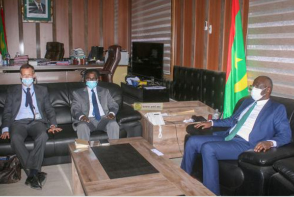 Le ministre de l’Intérieur reçoit le Haut représentant de la Coalition au Sahel Le ministre de l’Intérieur reçoit le Haut représentant de la Coalition au Sahel