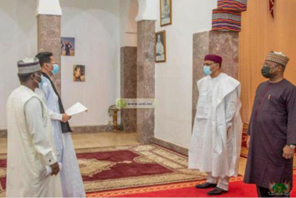 L’ambassadeur de Mauritanie au Niger présente ses lettres de créances L’ambassadeur de Mauritanie au Niger présente ses lettres de créances