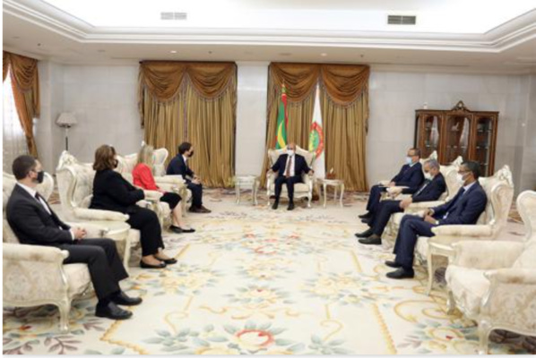 Le Président de la République reçoit le principal adjoint au conseiller à la sécurité américaine Le Président de la République reçoit le principal adjoint au conseiller à la sécurité américaine