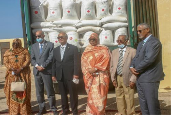 Réception d’un don japonais de 3273 tonnes de riz