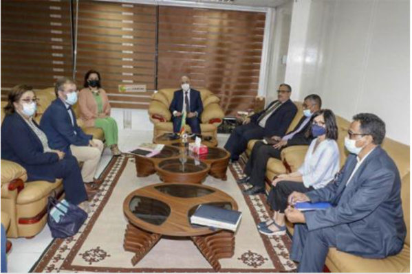 Le ministre de la Culture étudie avec l’ambassadrice espagnole les moyens de renforcer la coopération culturelle Le ministre de la Culture étudie avec l’ambassadrice espagnole les moyens de renforcer la coopération culturelle