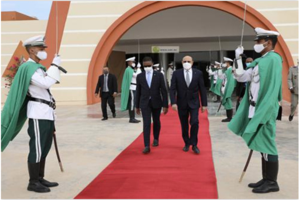 Départ du Président de la République pour le Royaume-Uni Départ du Président de la République pour le Royaume-Uni