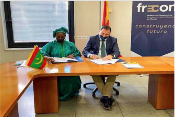 Signature d'accords entre l'API et des entreprises espagnoles Signature d'accords entre l'API et des entreprises espagnoles