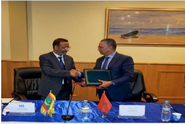 Signature d'un protocole d'accord entre la SOMELEC et l'Office marocain de l'électricité et de l'eau potable Signature d'un protocole d'accord entre la SOMELEC et l'Office marocain de l'électricité et de l'eau potable