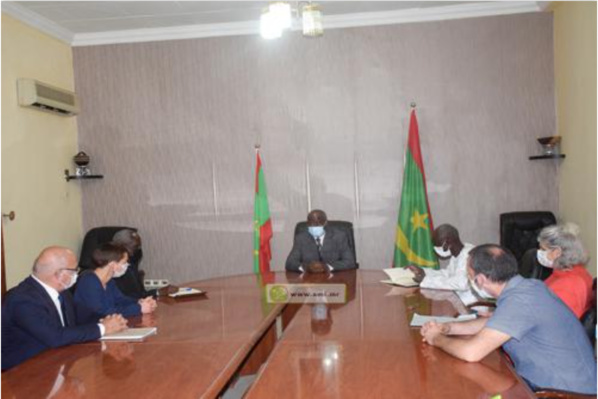 Le ministre de l'Intérieur reçoit deux missions françaises Le ministre de l'Intérieur reçoit deux missions françaises