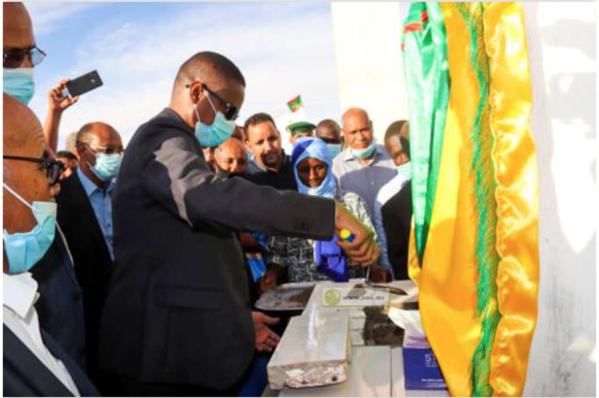 Le Premier ministre supervise le démarrage des travaux d'approvisionnement de la ville de Oualata en eau potable Le Premier ministre supervise le démarrage des travaux d'approvisionnement de la ville de Oualata en eau potable