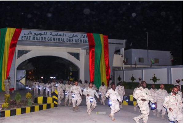 L’état- major général des armées organise une retraite au flambeau L’état- major général des armées organise une retraite au flambeau