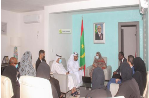 La ministre de l’Action sociale s’entretient avec une mission de l'Organisation supérieure Zayed pour les personnes déterminées