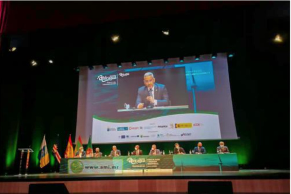 Le ministre de l'Hydraulique passe en revue la nouvelle stratégie du secteur lors du forum "Eau, Énergies renouvelables et Changements Climatiques"