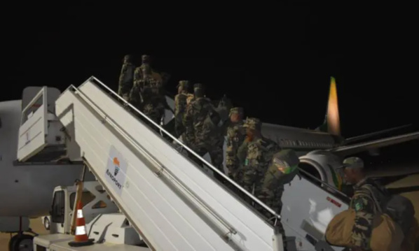 Départ pour Bangui d’un nouveau contingent pour la force de maintien de la paix
