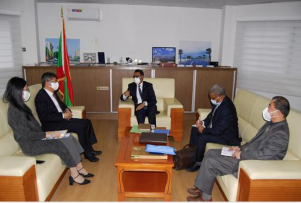 Le ministre du Pétrole s’entretient avec l’ambassadeur de Chine Le ministre du Pétrole s’entretient avec l’ambassadeur de Chine