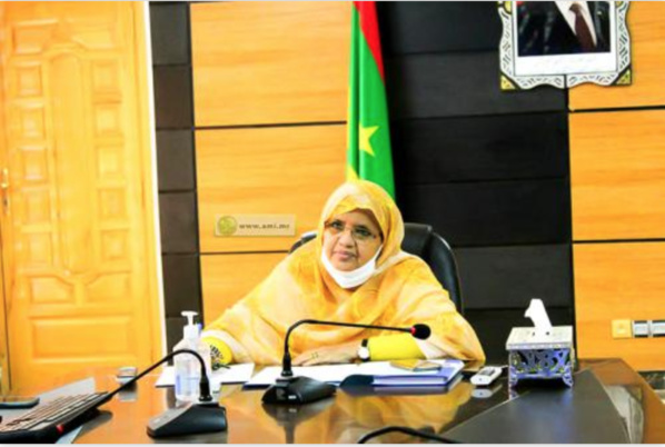 La présidente de la Région de Nouakchott participe à une table ronde sur le problème de l’eau en Afrique La présidente de la Région de Nouakchott participe à une table ronde sur le problème de l’eau en Afrique