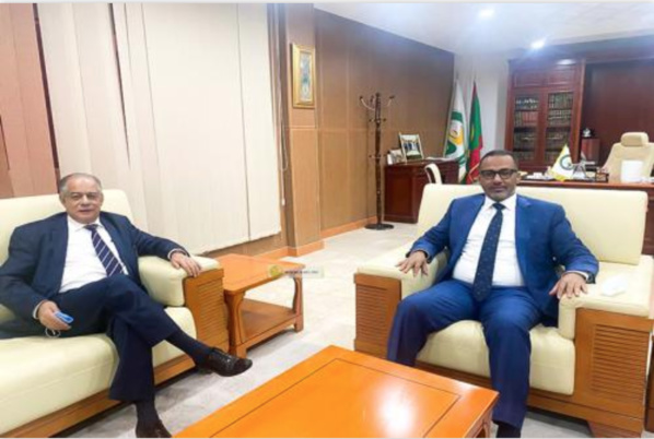 Le Président du Patronat s’entretient avec l'Ambassadeur d'Algérie a sujet des opportunités de coopération Le Président du Patronat s’entretient avec l'Ambassadeur d'Algérie a sujet des opportunités de coopération