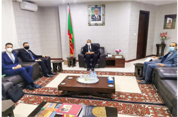 Le ministre des Affaires étrangères s’entretient avec le Secrétaire d’État attaché au cabinet du Premier ministre de Hongrie Le ministre des Affaires étrangères s’entretient avec le Secrétaire d’État attaché au cabinet du Premier ministre de Hongrie