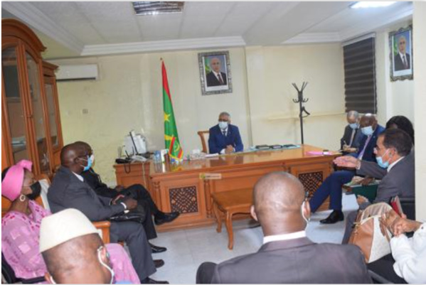 Le Délégué TAAZOUR s’entretient avec une mission conjointe d’appui au projet SWEDD Le Délégué TAAZOUR s’entretient avec une mission conjointe d’appui au projet SWEDD