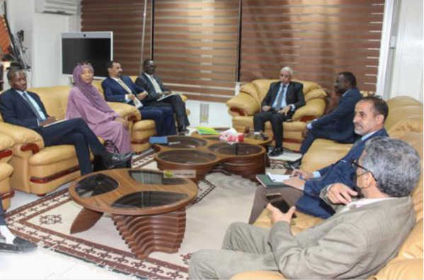 Le ministre de la Culture s’entretient avec le Président du Conseil national sénégalais de régulation de l’audiovisuel Le ministre de la Culture s’entretient avec le Président du Conseil national sénégalais de régulation de l’audiovisuel