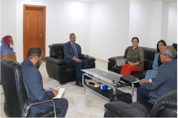 Le ministre de l’Élevage s’entretient avec l’ambassadrice d’Espagne Le ministre de l’Élevage s’entretient avec l’ambassadrice d’Espagne