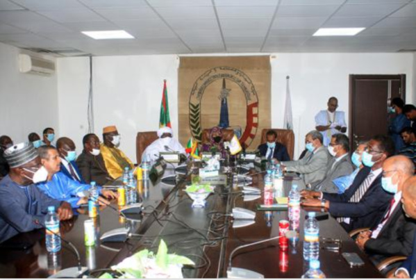 Signature d’un accord facilitant les échanges commerciaux entre la Mauritanie et le Mali Signature d’un accord facilitant les échanges commerciaux entre la Mauritanie et le Mali
