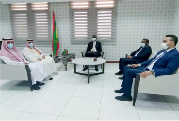 Le ministre des Affaires économiques s’entretient avec l’ambassadeur d’Arabie Saoudite Le ministre des Affaires économiques s’entretient avec l’ambassadeur d’Arabie Saoudite