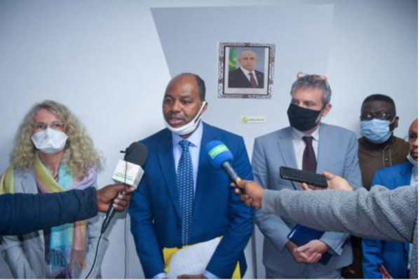 Le ministre de l’Emploi s’entretient avec une mission allemande Le ministre de l’Emploi s’entretient avec une mission allemande