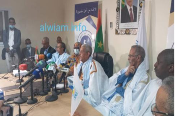 Le président de l’UPR au pouvoir révèle les raisons de la sortie de Ould Abdel Vettah du Bureau Exécutif du parti Le président de l’UPR au pouvoir révèle les raisons de la sortie de Ould Abdel Vettah du Bureau Exécutif du parti