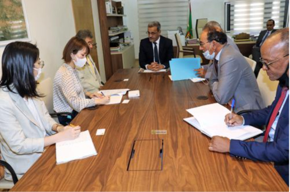 Le ministre des Pêches et de l’Économie maritime reçoit une délégation japonaise Le ministre des Pêches et de l’Économie maritime reçoit une délégation japonaise