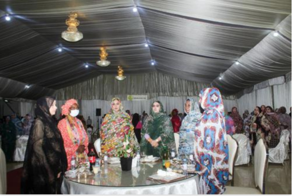 La Première Dame assiste à une cérémonie commémorative de la journée internationale de la femme La Première Dame assiste à une cérémonie commémorative de la journée internationale de la femme