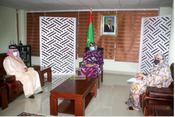 La ministre du Commerce s’entretient avec l’ambassadeur d'Arabie Saoudite La ministre du Commerce s’entretient avec l’ambassadeur d'Arabie Saoudite