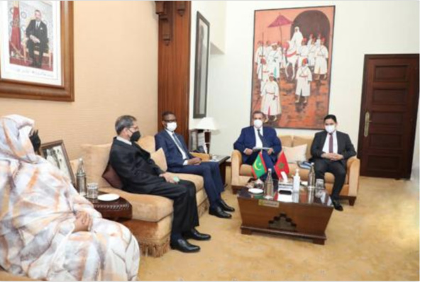 Le Premier ministre s'entretient avec son homologue marocain Le Premier ministre s'entretient avec son homologue marocain