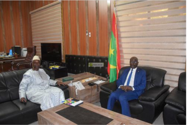 Le ministre de l’Intérieur reçoit le secrétaire exécutif de la Convention des Nations Unies sur la lutte contre la désertification Le ministre de l’Intérieur reçoit le secrétaire exécutif de la Convention des Nations Unies sur la lutte contre la désertification