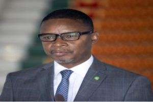 Le premier ministre démissionnaire : Je remercie le Président de la République pour la confiance qu’il m’a accordée Le premier ministre démissionnaire : Je remercie le Président de la République pour la confiance qu’il m’a accordée