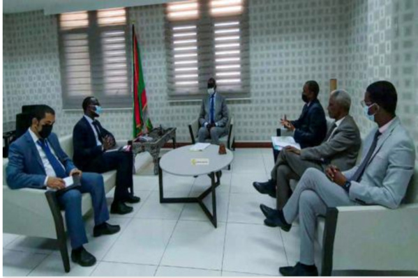 Une délégation du Fonds mondial pour la participation communautaire discute de la coopération avec notre pays Une délégation du Fonds mondial pour la participation communautaire discute de la coopération avec notre pays