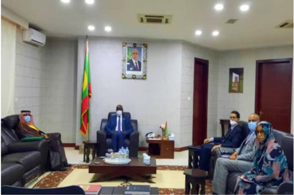 Au nom du Président de la République, le ministre des Affaires étrangères reçoit un message du Prince héritier du Royaume d’Arabie saoudite Au nom du Président de la République, le ministre des Affaires étrangères reçoit un message du Prince héritier du Royaume d’Arabie saoudite