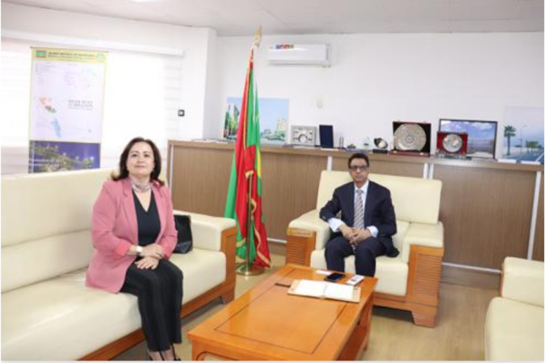 Le ministre du pétrole s’entretient avec l’ambassadrice d’Espagne Le ministre du pétrole s’entretient avec l’ambassadrice d’Espagne